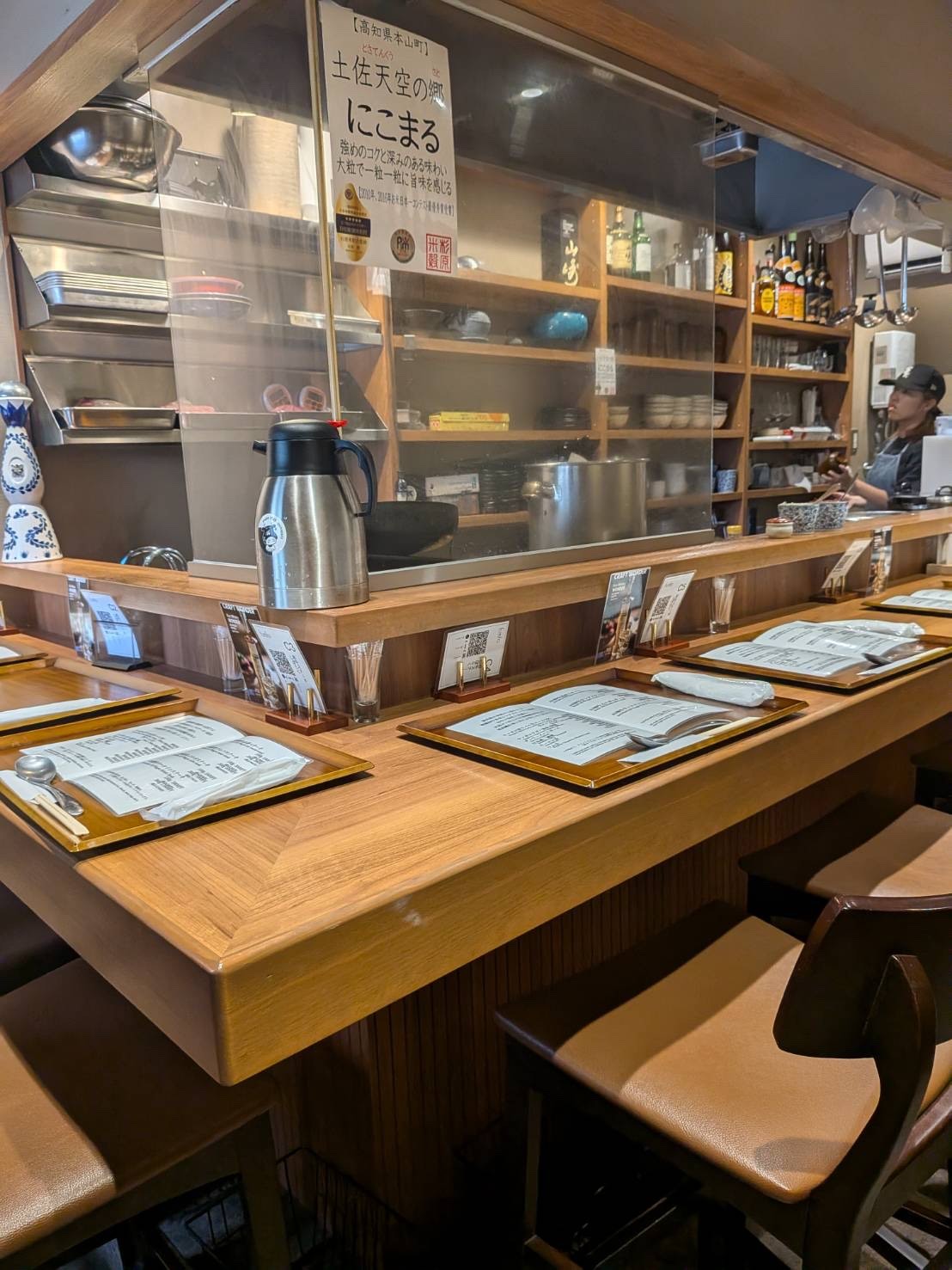 和牛ステーキ しばらく 心斎橋店のカウンター席